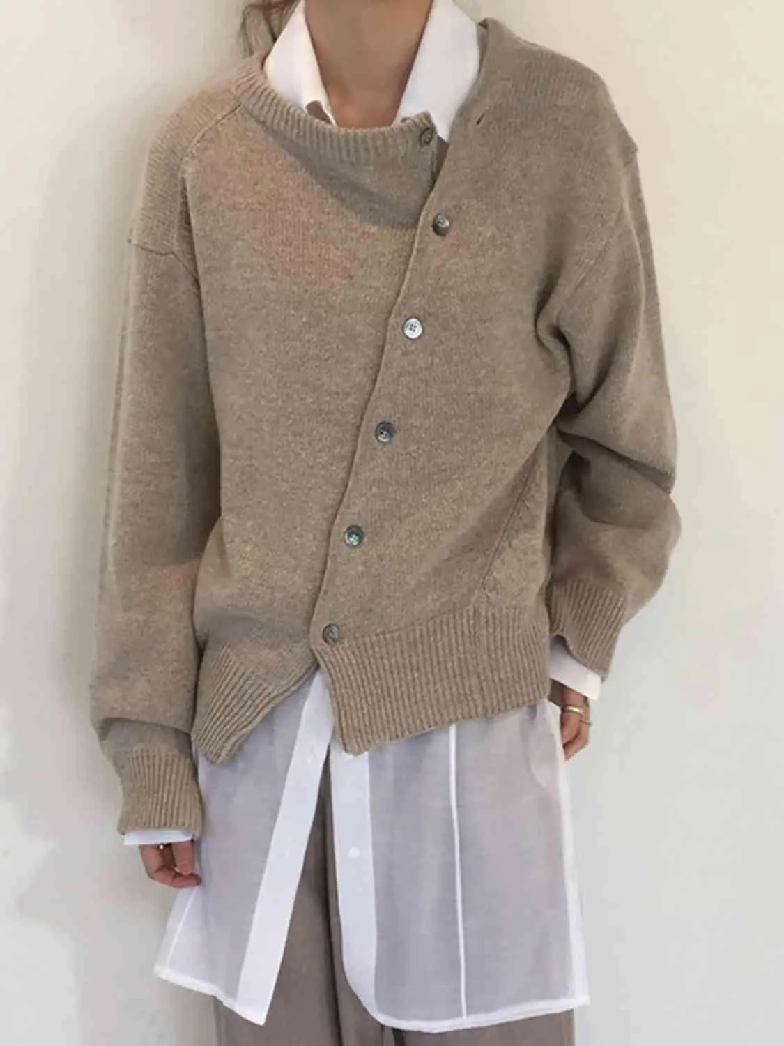 Asymmetric Detail Button Cardigan