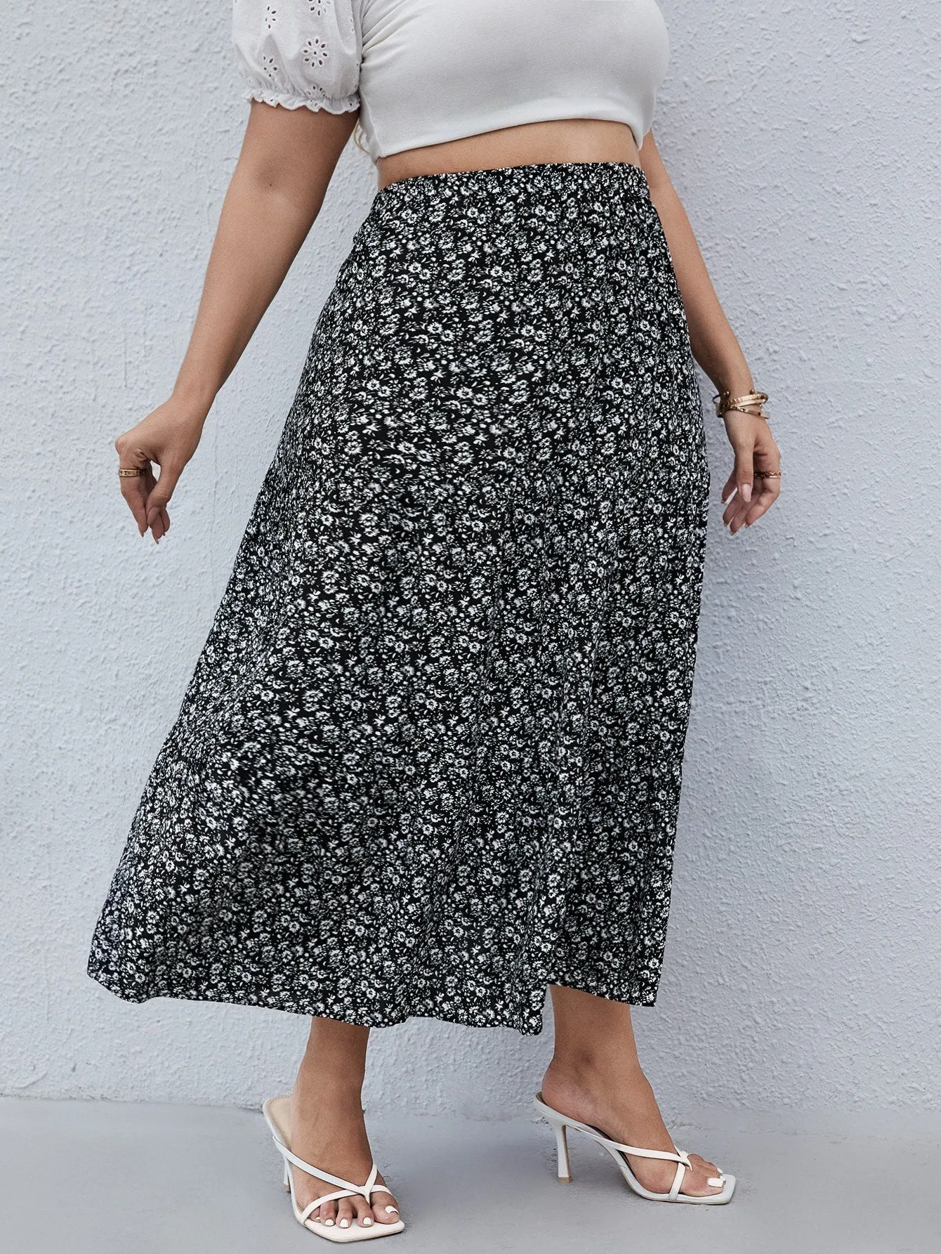 Ditsy Floral Long Plus Size Skirt