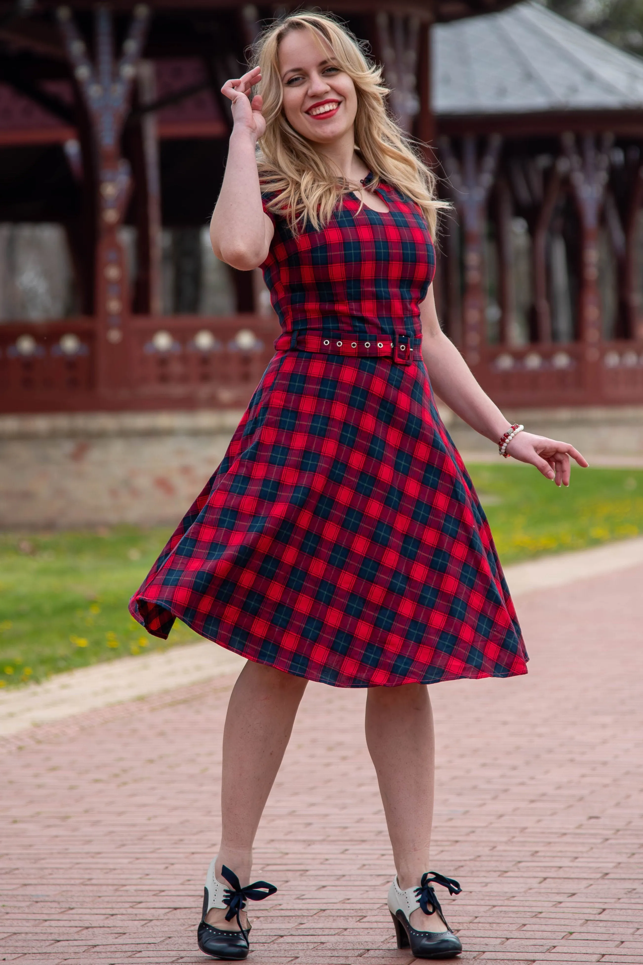 Evelyn Retro Check Swing Dress in Red