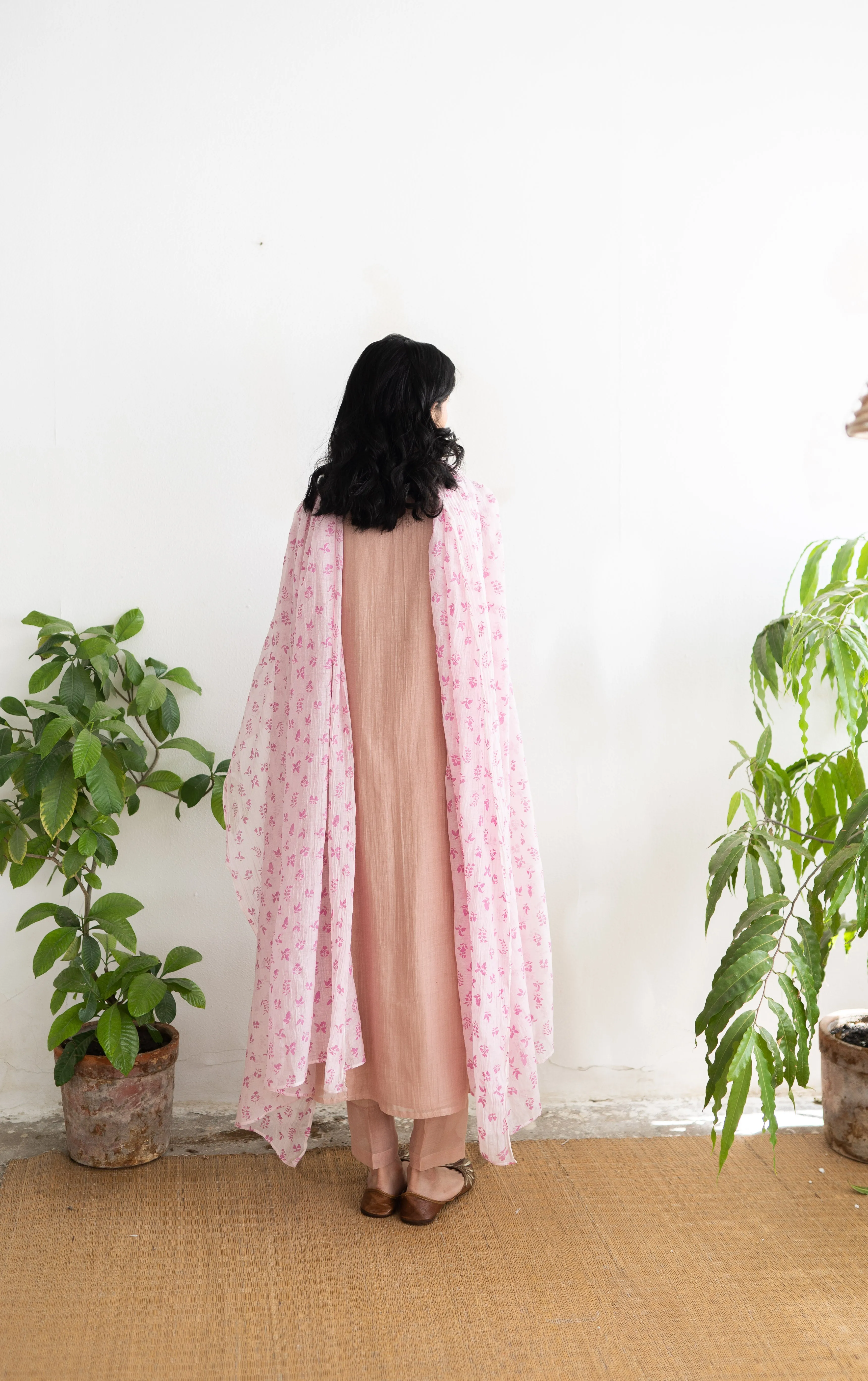 JUANITA- HANDWOVEN CHANDERI SALMON BLUSH PINK