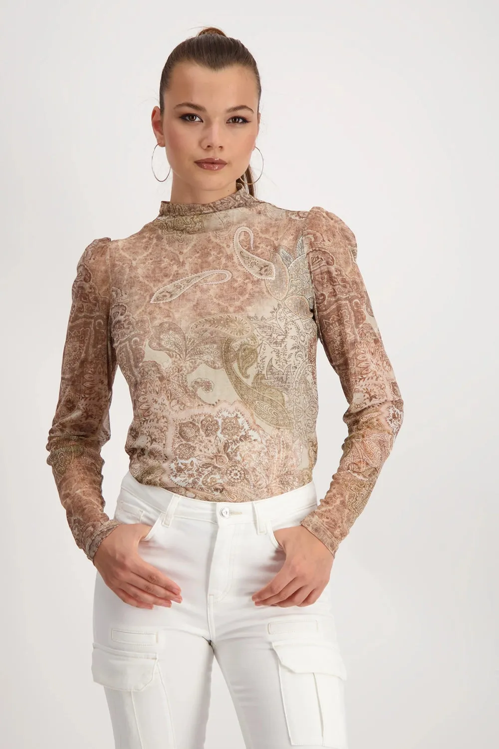 MONARI | STAND-UP COLLAR T-SHIRT | BROWN SUGAR PRINT | 808106