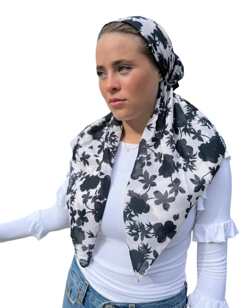 Scarf Bar Elegant Cream Floral Classic Pre-Tied Bandanna with Full Grip