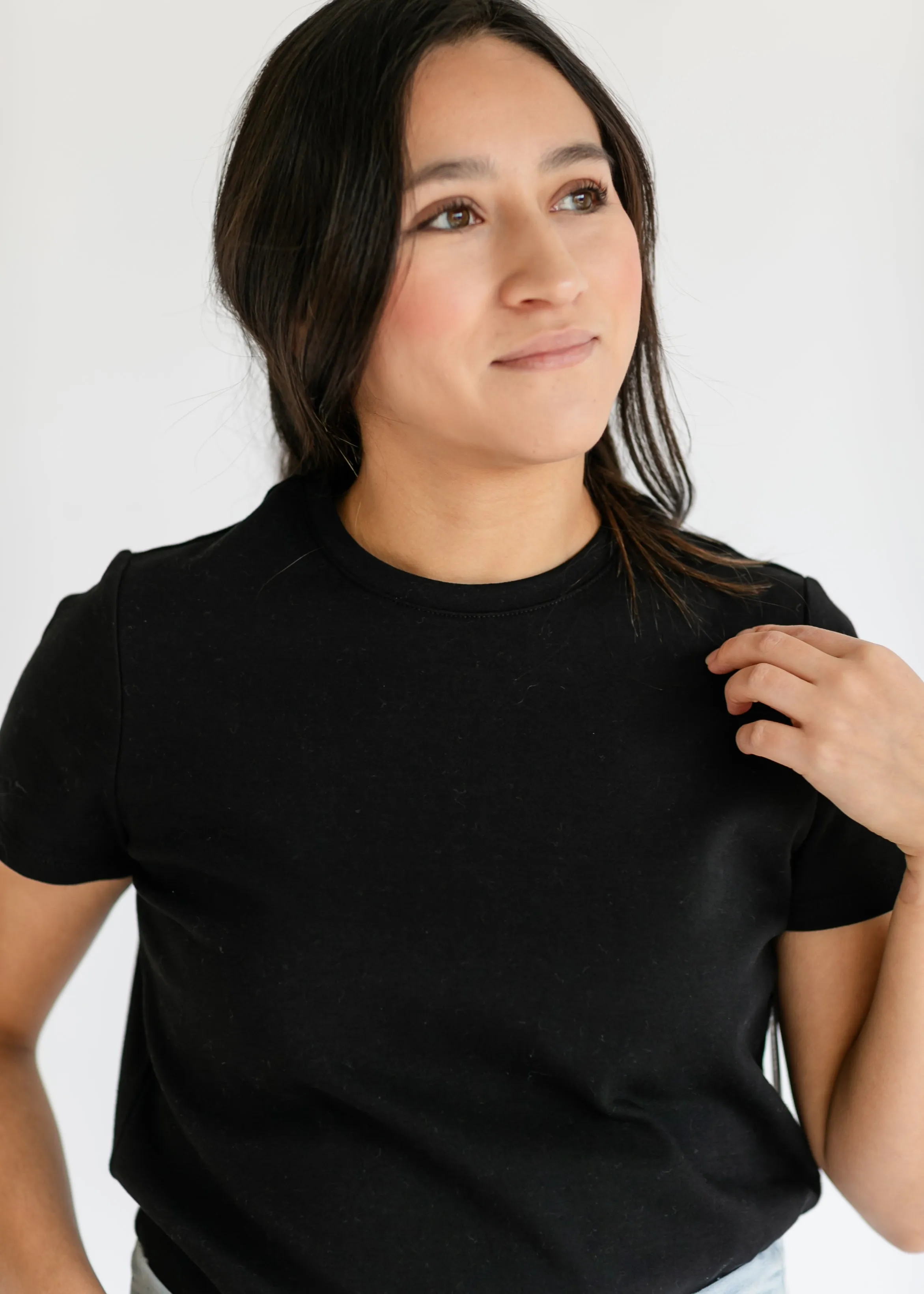 Short Sleeve Crewneck Knit Tee