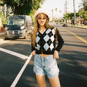 Vintage Stylish Geometric Rhombic Cardigan Sweater Women Fashion Autumn Warm Long Sleeve Outerwear Chic England Style Tops