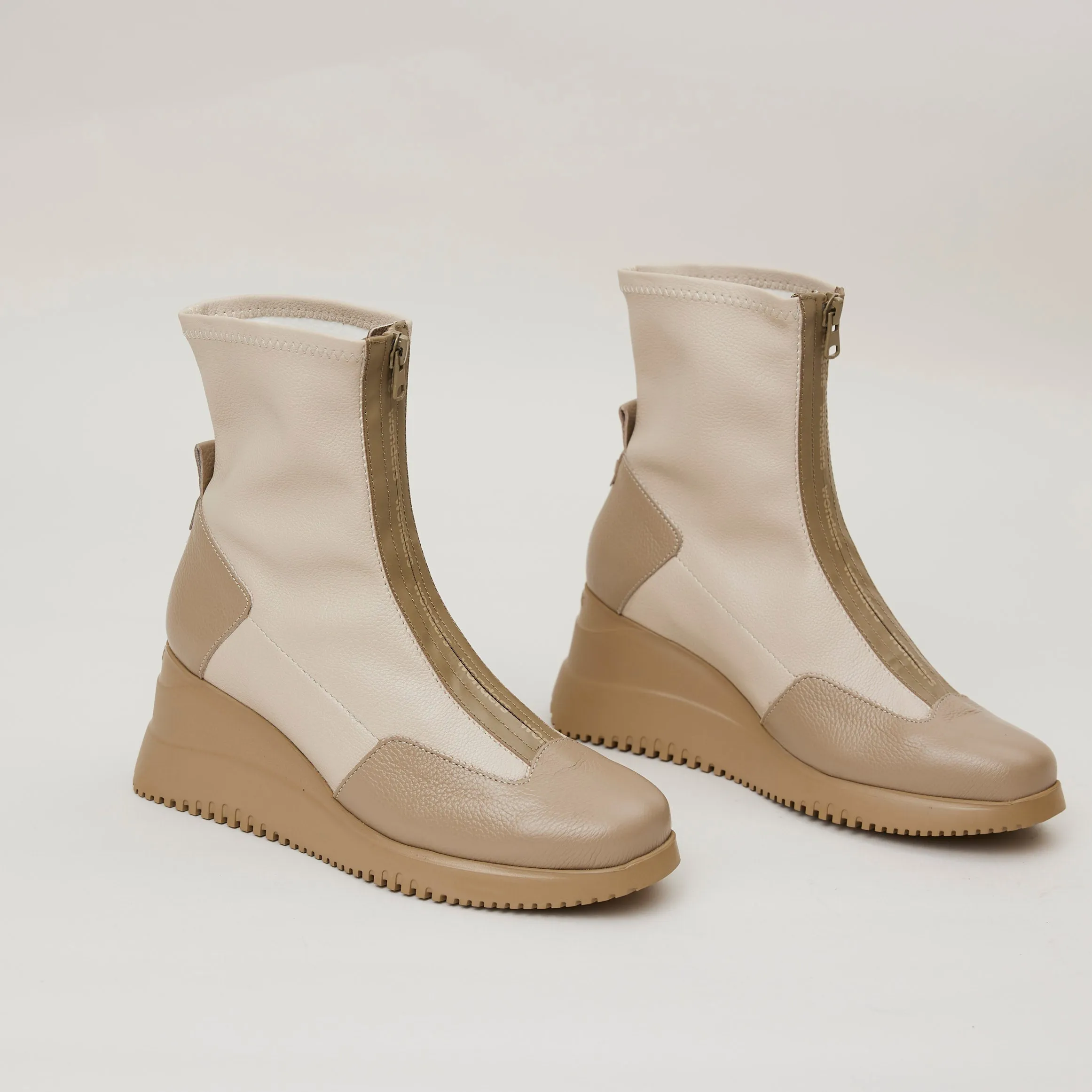 Wonders Cream Leather and Stretch Ankle Boots